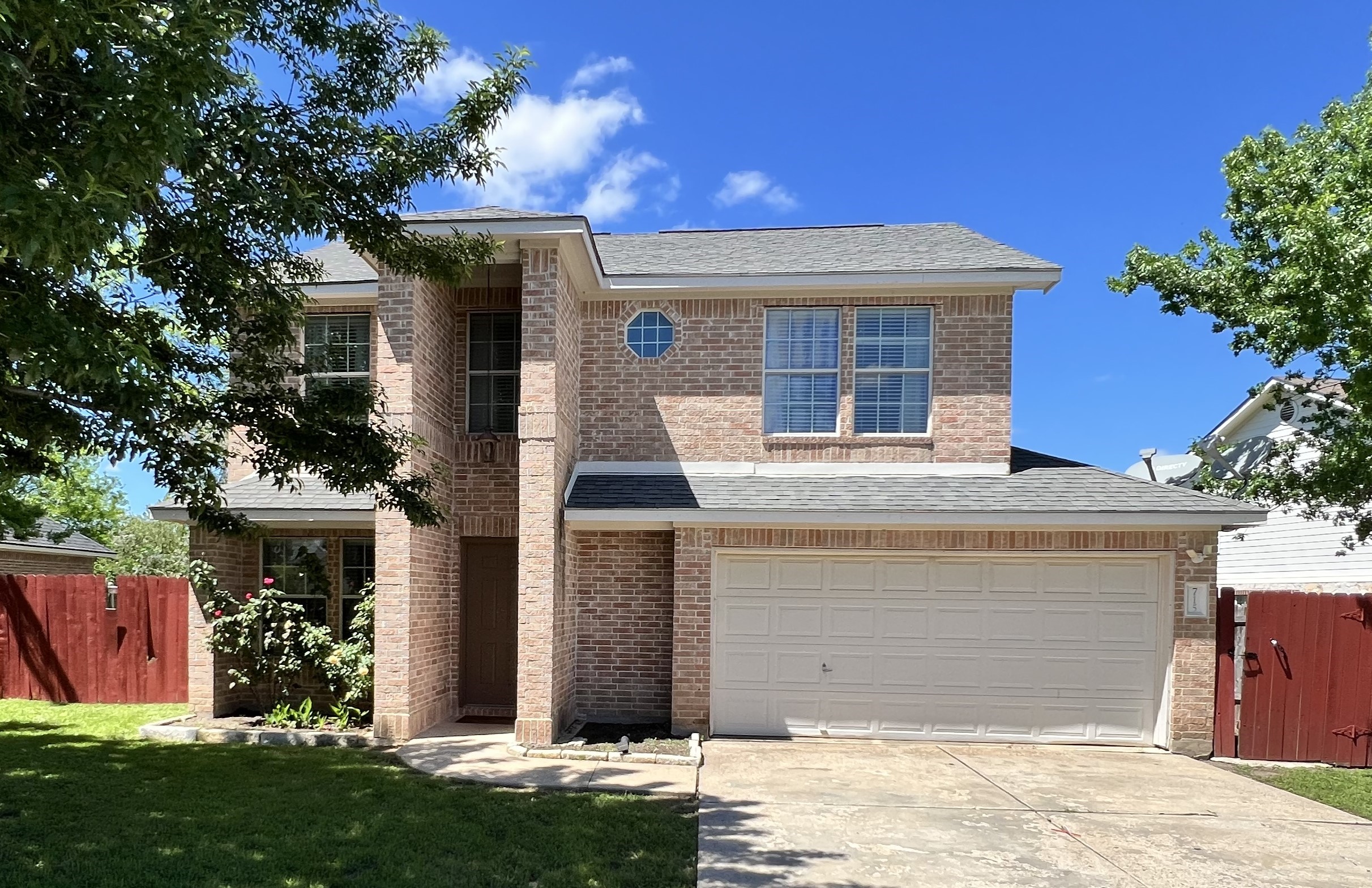 715 Honeysuckle Dr