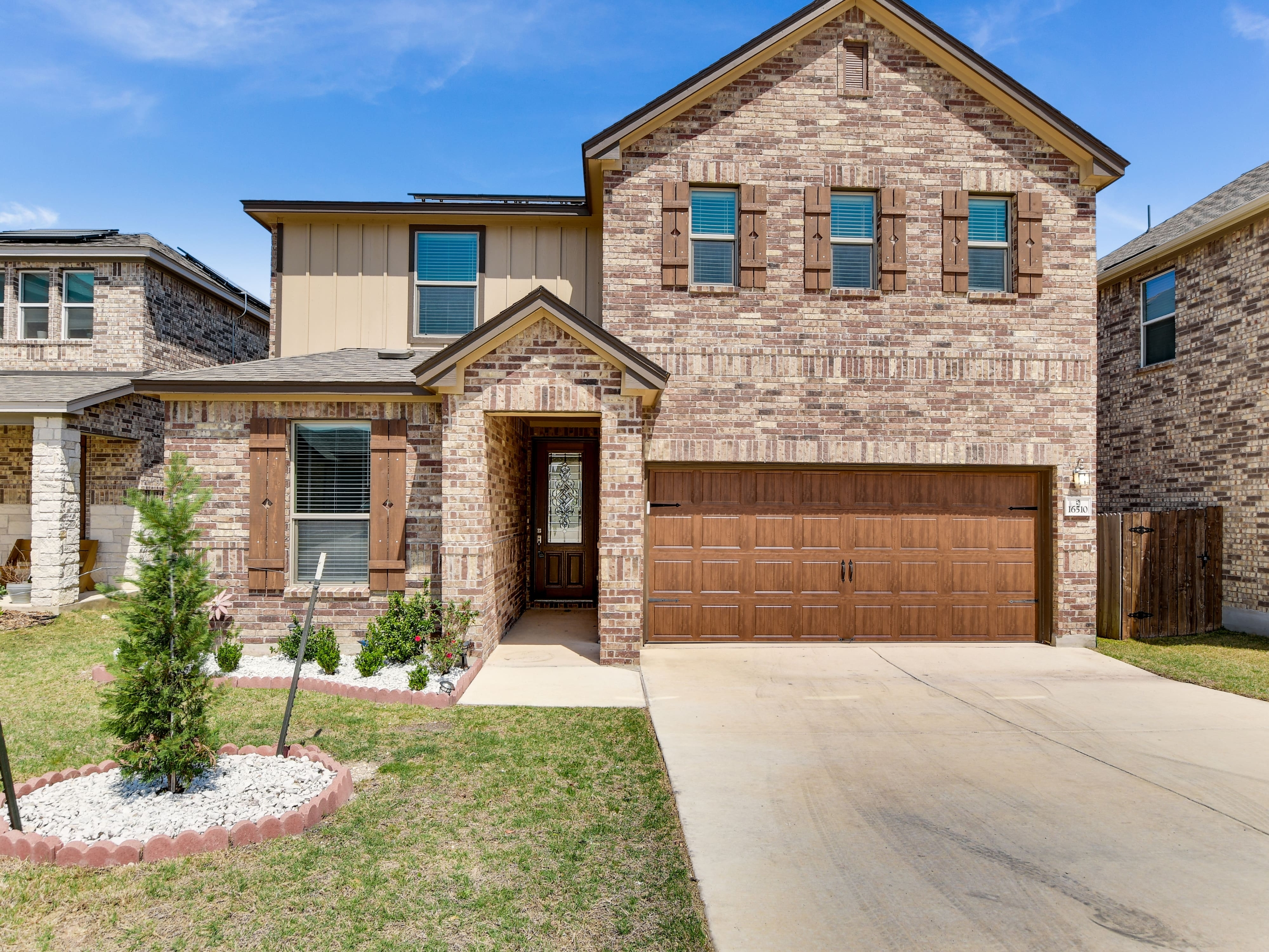 16510 Brogan Ln